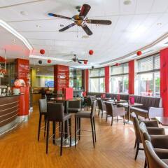 Отель PhiLeRo Hotel Köln Германия, Кёльн - отзывы, цены и фото номеров - забронировать отель PhiLeRo Hotel Köln онлайн гостиничный бар