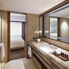 Отель JW Marriott Hotel Seoul Южная Корея, Сеул - 1 отзыв об отеле, цены и фото номеров - забронировать отель JW Marriott Hotel Seoul онлайн ванная фото 2