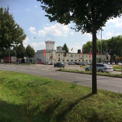 Hotel am Flugplatz Magdeburg парковка
