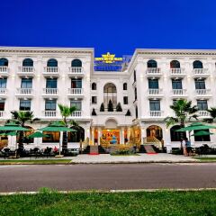 Отель Crown Nguyen Hoang Hotel Вьетнам, Нячанг - отзывы, цены и фото номеров - забронировать отель Crown Nguyen Hoang Hotel онлайн городской автобус