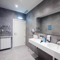 Отель Bluesock Hostels Porto ванная фото 2
