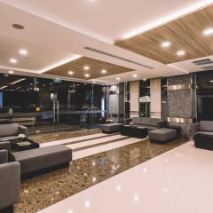 Отель Adelphi Suites Bangkok интерьер отеля фото 3