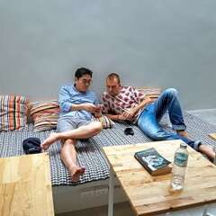 Liveitup Chitlom Hostel Бангкок приотельная территория