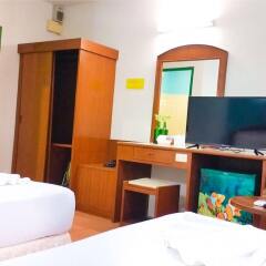 Отель J. Holiday Inn Таиланд, Краби - отзывы, цены и фото номеров - забронировать отель J. Holiday Inn онлайн удобства в номере фото 2