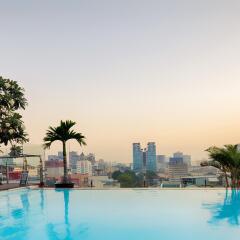 Grand Silverland Hotel & Spa бассейн фото 2
