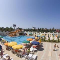 Arabella World Hotel пляж