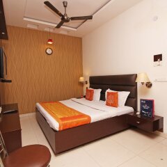 OYO 2791 Hotel Arina Inn сейф в номере