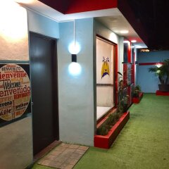 Отель Tropical Caribbean Hostel Мексика, Канкун - отзывы, цены и фото номеров - забронировать отель Tropical Caribbean Hostel онлайн вид на фасад фото 3