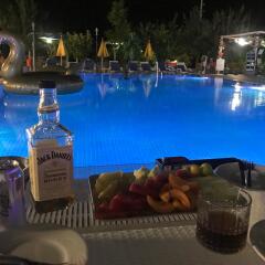 Mavi Restaurant & Bistro Villas Турция, Дидим - отзывы, цены и фото номеров - забронировать отель Mavi Restaurant & Bistro Villas онлайн бассейн