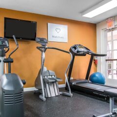 Отель Comfort Suites Seven Mile Beach Каймановы острова, Севен-Майл-Бич - отзывы, цены и фото номеров - забронировать отель Comfort Suites Seven Mile Beach онлайн фитнесс-зал