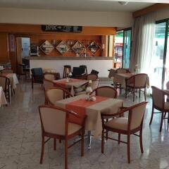 Mandalena Hotel Apartments Протарас питание