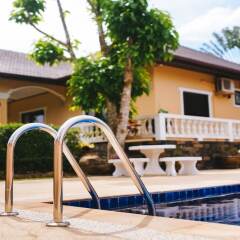 Отель 5 Bedrooms Pool Villa Behind Phuket Z00 Таиланд, Бухта Чалонг - отзывы, цены и фото номеров - забронировать отель 5 Bedrooms Pool Villa Behind Phuket Z00 онлайн бассейн фото 3