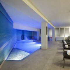 Отель Gran Hotel Torre Catalunya Испания, Барселона - 9 отзывов об отеле, цены и фото номеров - забронировать отель Gran Hotel Torre Catalunya онлайн бассейн фото 2