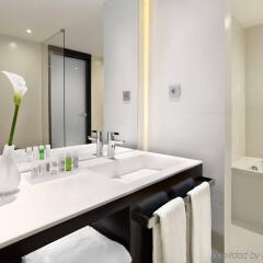 Отель Park Plaza Victoria Amsterdam Нидерланды, Амстердам - 2 отзыва об отеле, цены и фото номеров - забронировать отель Park Plaza Victoria Amsterdam онлайн ванная