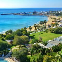 Grecian Bay Hotel пляж фото 2