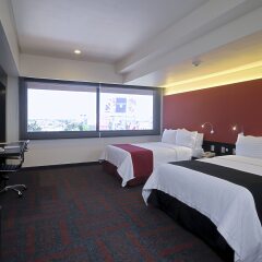 Отель Holiday Inn Dali Airport Мехико спа