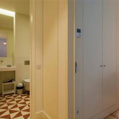 Отель ALTIDO Modern Downtown Лиссабон фото 17