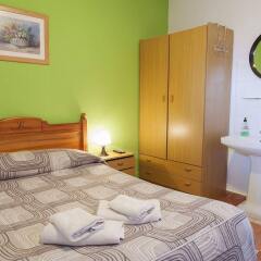 Отель Hostal Londres комната для гостей