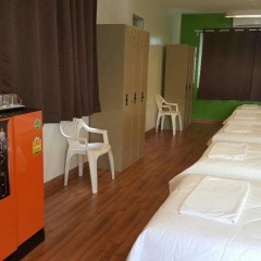 Varinda Hostel Бангкок удобства в номере фото 2