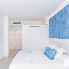 Отель Delfin Playa 4* Стандартный номер с двуспальной кроватью