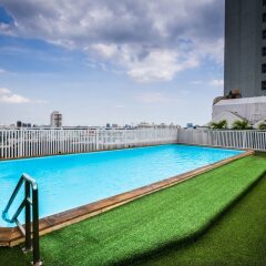Отель Bangkok Cha-Da Hotel Таиланд, Бангкок - отзывы, цены и фото номеров - забронировать отель Bangkok Cha-Da Hotel онлайн бассейн фото 3