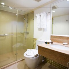 Отель Imperial Hua Hin Beach Resort ванная фото 2
