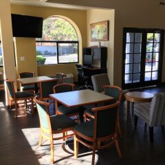 Отель Milpitas Inn интерьер отеля