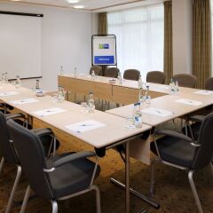 Отель Holiday Inn Express Birmingham Redditch фото 2