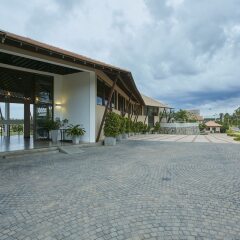 Отель The Calm Resort & Spa парковка
