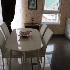 Апартаменты Apartment on Kamyshovaya 41, apt 18 в номере