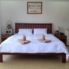 Отель Elephant Guesthouse Паттайя комната для гостей
