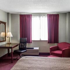 Отель Quality Inn & Conference Center Franklin комната для гостей