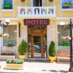 Отель Alegro Hotel Болгария, Велико Тырново - 1 отзыв об отеле, цены и фото номеров - забронировать отель Alegro Hotel онлайн интерьер отеля