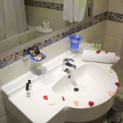 Sousse City & Beach Hotel (ex Karawan Beach and Resort Hotel) in Sousse, Tunisia from 20$, photos, reviews - zenhotels.com bathroom photo 2