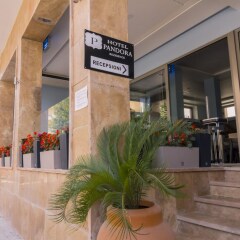 Отель Pandora Residence Албания, Тирана - отзывы, цены и фото номеров - забронировать отель Pandora Residence онлайн вид на фасад