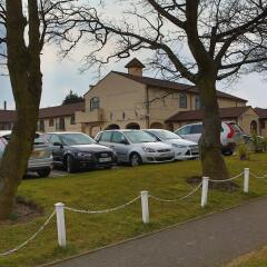 Best Western Widnes Halton Everglades Park Hotel парковка