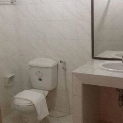 Phuket Holiday Hostel in Mueang, Thailand from 33$, photos, reviews - zenhotels.com bathroom photo 2