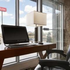 Отель Thriftlodge Saskatoon интерьер отеля фото 2