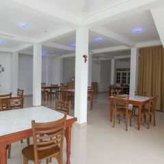 Отель Empyrean Hotel Шри-Ланка, Сидува-Катунаяке - отзывы, цены и фото номеров - забронировать отель Empyrean Hotel онлайн питание
