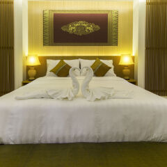 Отель Hamilton Grand Residence сейф в номере