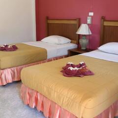 Отель D.R. Lanta Bay Resort в номере
