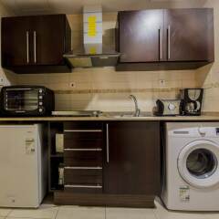 Апартаменты Iconic Apartment with Balcony в номере