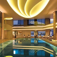 Отель The Peninsula Tokyo бассейн фото 3
