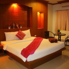 Отель Suksan Patong Place Guesthouse комната для гостей фото 4