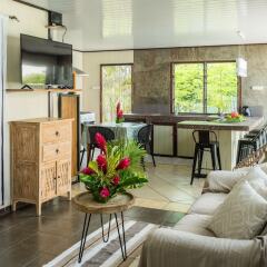 Отель Matira Sunset House комната для гостей фото 4