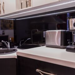 Отель FM Luxury 1-BDR Apartment - Rock'n'Roll Болгария, София - отзывы, цены и фото номеров - забронировать отель FM Luxury 1-BDR Apartment - Rock'n'Roll онлайн в номере