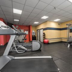 Отель Hampton Inn Meridian фитнесс-зал фото 3