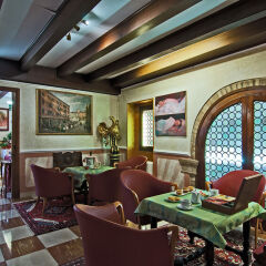 Hotel La Fenice Et Des Artistes гостиничный бар
