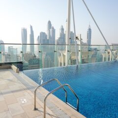 Отель One Perfect Stay - Goldcrest Views 1 бассейн