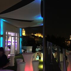 Отель Adriano Boutique Sevilla гостиничный бар